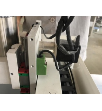 The X-axis sensor of the ST1215PQ paper cutter is a critical component that plays a vital role in precisely measuring and confirming the position of the paper cutter along the X-axis. This sensor is indispensable for ensuring the accuracy and dependabilit