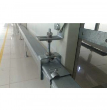 The electric slide rail for automatic fabric spreading machine is designed to help the fabric spreading machine operate automatically and more efficiently. The electric slide rail will make the fabric movement on the fabric spreading machine smoother and